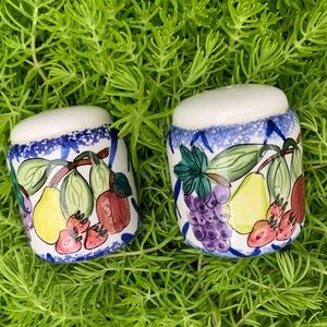 Table Salt and Pepper Shakers